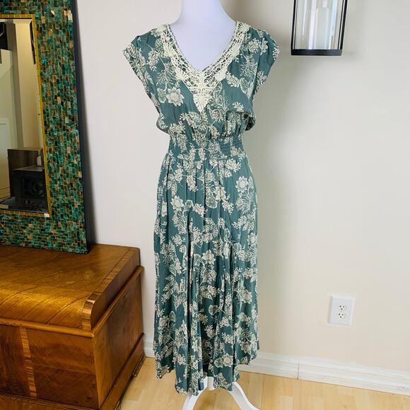 Vintage XL Floral Midi Dress Green Crochet Ruffle Flowy Hem Boho Lightweight - Picture 3 of 12